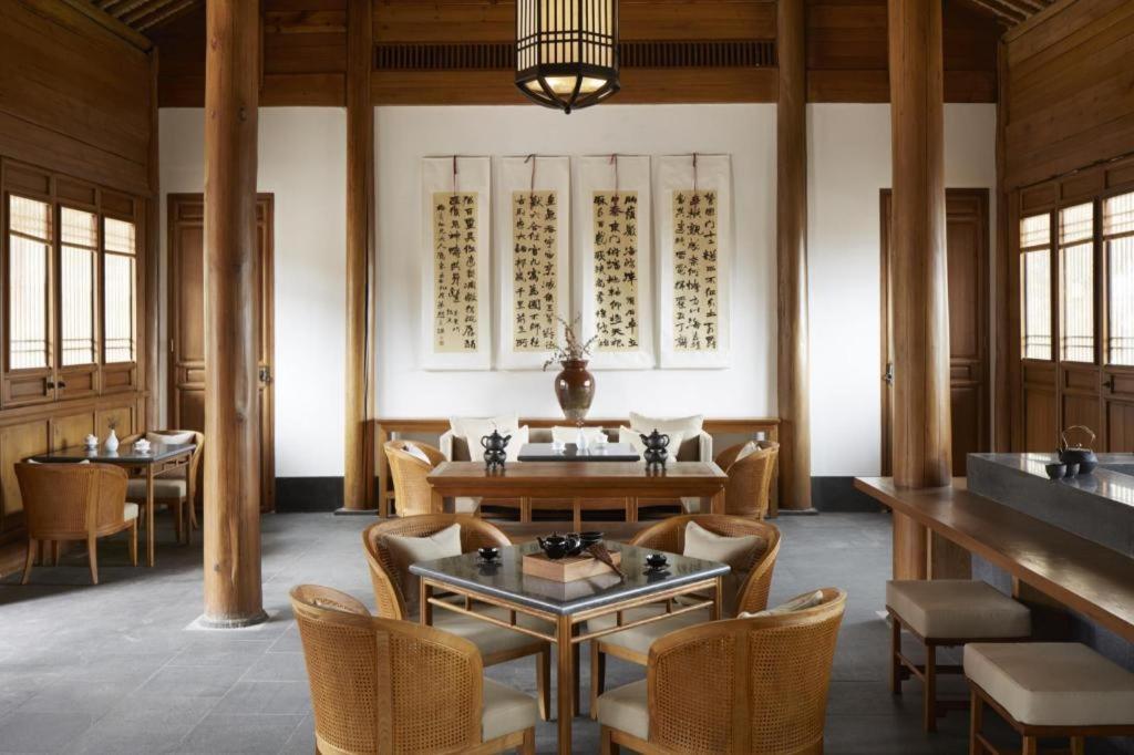 Hotel Amandayan à Lijiang  Extérieur photo